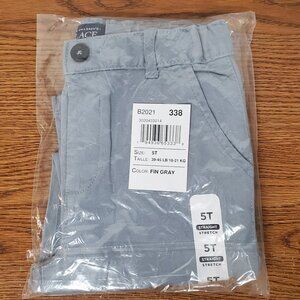 Boys Gray Straight Stretch Pants - The Children's Place - Size 5T 39lb-45lb New